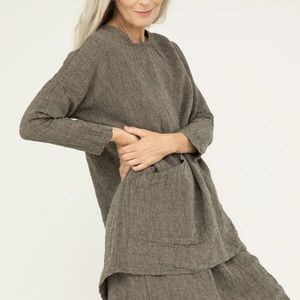 Elizabeth Suzann Harper Tunic in linen gauze, dark grey